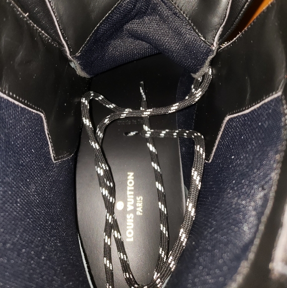 Louis Vuitton Outland Ankle Boots - Picture 7 of 8